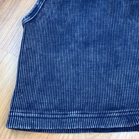 NWOT M/L Free People Happiness Runs Ribbed Crop - Picture 2 of 4